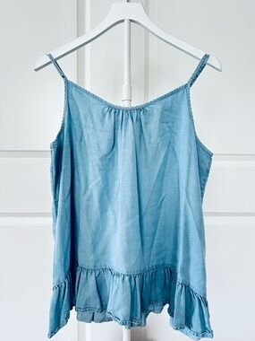 Women’s a.n.a. Spaghetti Strap Light Blue Denim-Look Ruffle Hem Top Size XL